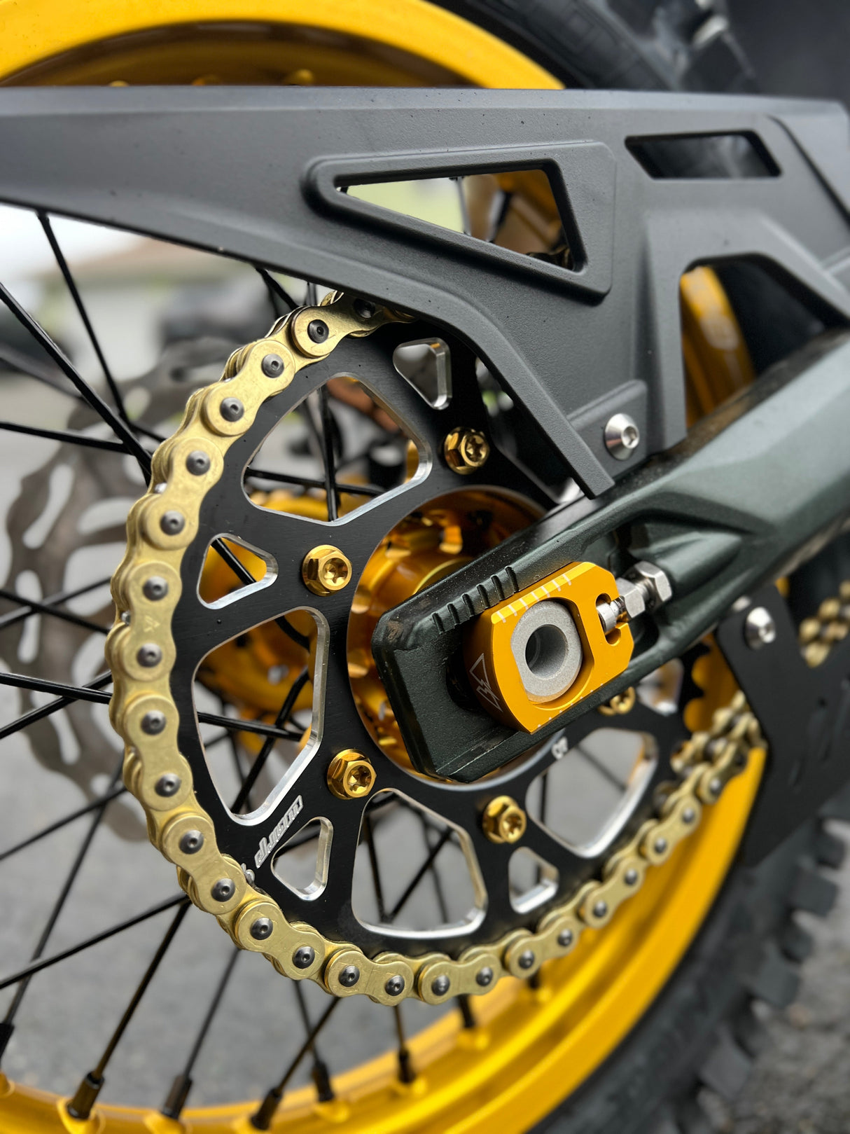 Surron Ultra Bee Axle Blocks